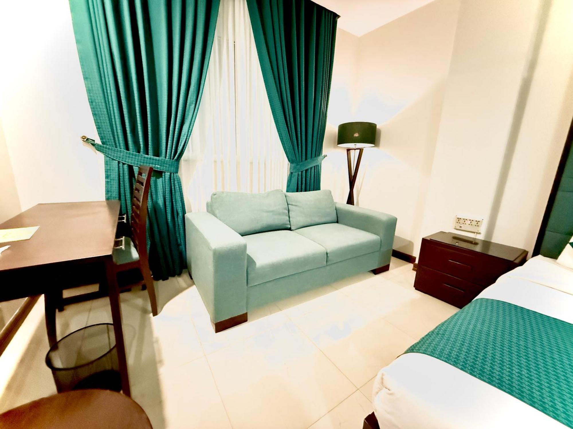 Atlas Hotel Ісламабад Екстер'єр фото